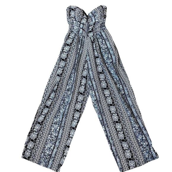 Band Of Gypsies Jumper Black White Sleeveless Sweetheart Flare Smocked wide leg - Picture 2 of 8